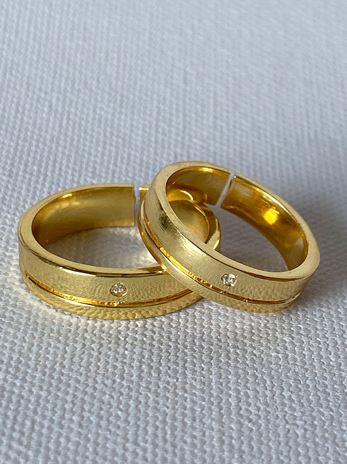 Crystal stud gold couple rings - Tipsyfly